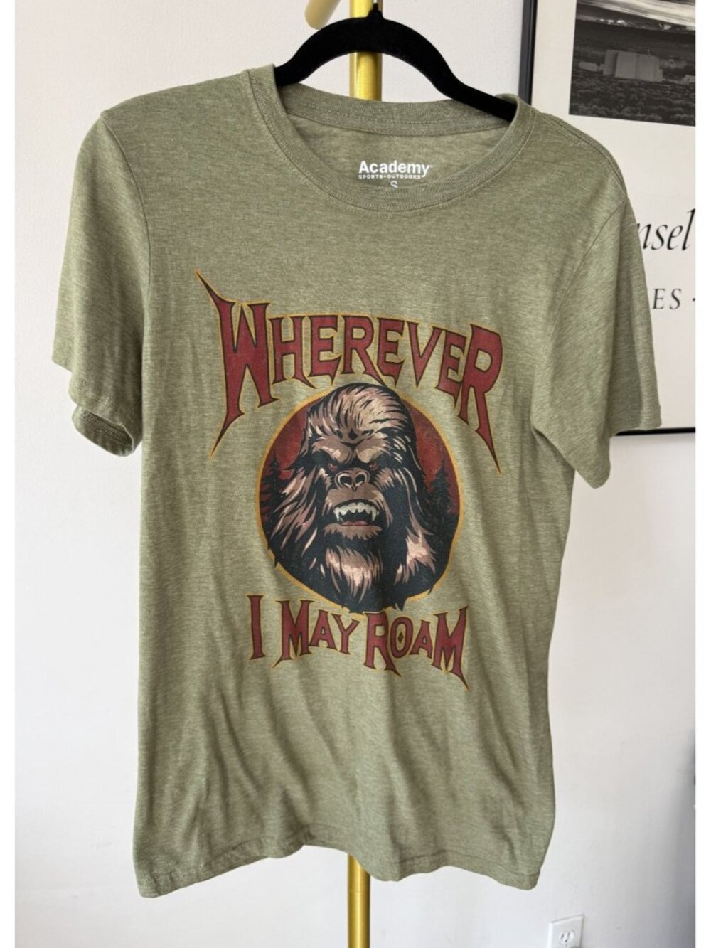 Academy Sports & Outdoors Men’s Small Green “Wherever I May Roam” Graphic Tee